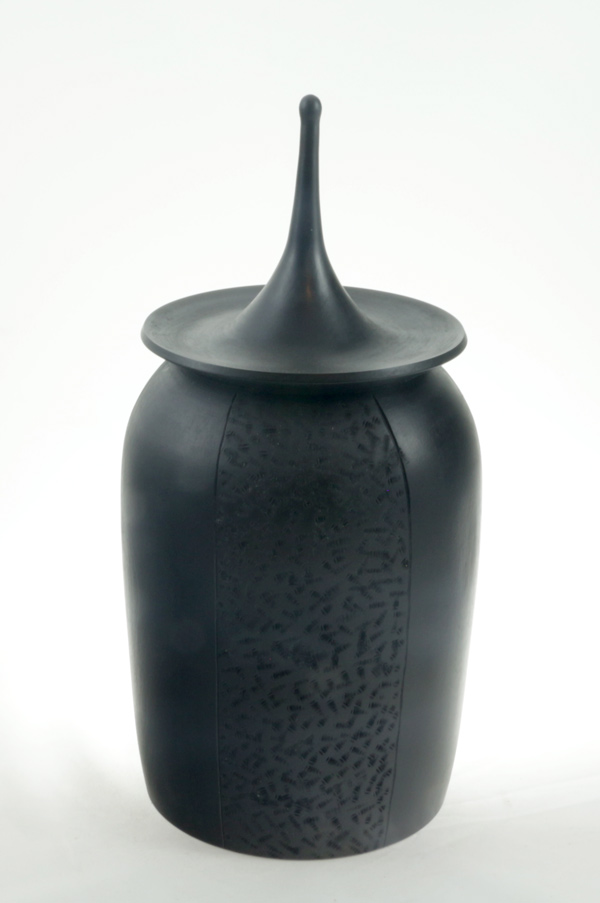 Urne funéraire en bois - #77-Bouleau 6 x 12.5po. Urne funéraire en bois - #77-Bouleau 6 x 12.5po.