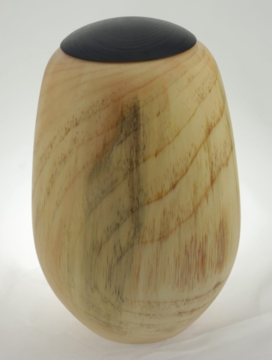 Urne funéraire en bois - #133a-Pin 7.25 x 10po.