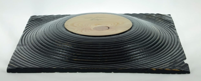 641a-MelezeCarreTextNoir10x1.5 Bol en bois de Melèze