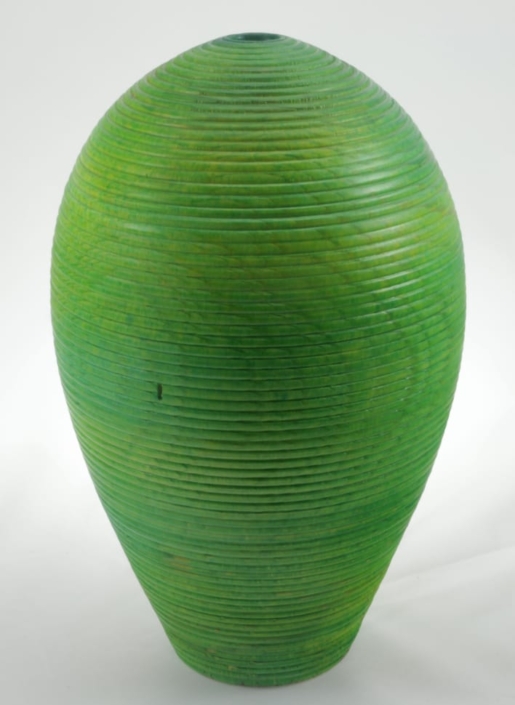 Vase en bois couleur- Épinette #684b – 7.5 x 12 po. Vase en bois couleur- Épinette #684b - 7.5 x 12 po.