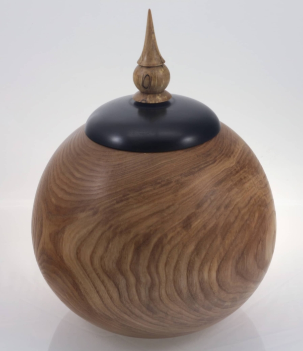 Urne funéraire en bois - #144a-Frêne 9 x 11,5po.