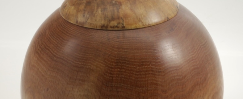 Urne funéraire en bois - #145a-Chêne 9 x 11po.