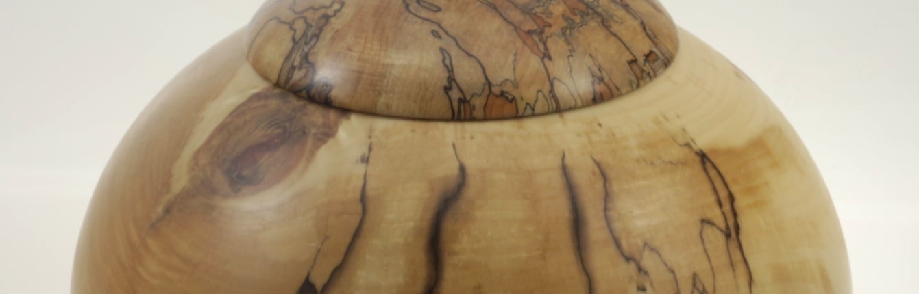 Urne funéraire en bois coti- #150-Tremble 9.5 x 11.75po.